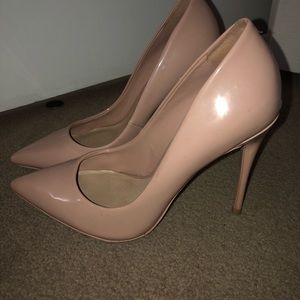 Point toe heels